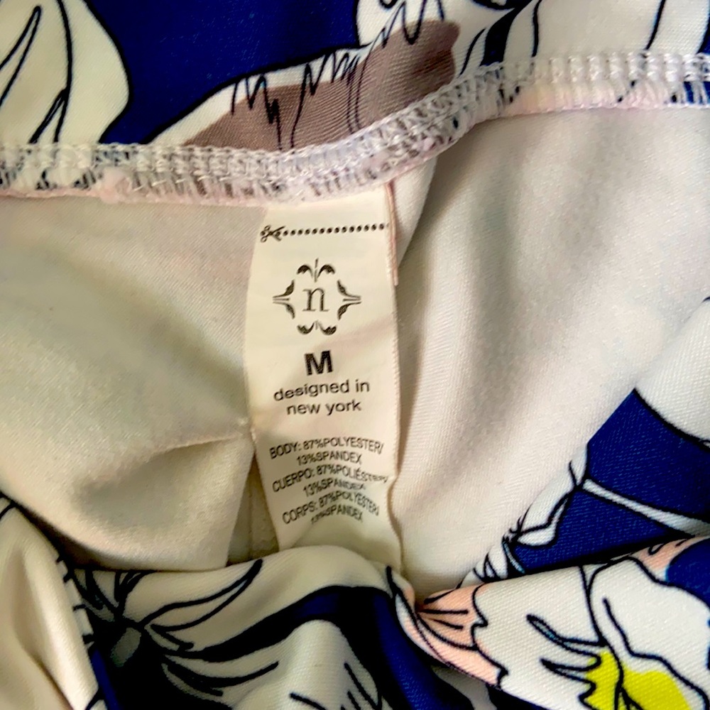 N designed in New York brand long tights. Size M